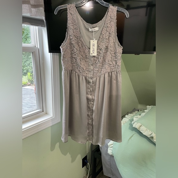 Dress - Picture 1 of 4